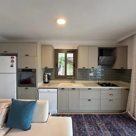 Denize Sifir * Özdere